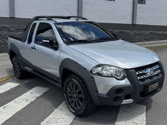 FIAT STRADA 1.8 MPI ADVENTURE CE 8V FLEX 2P MANUAL FIAT STRADA 1.8 MPI ADVENTURE CE 8V FLEX 2P MANUAL
